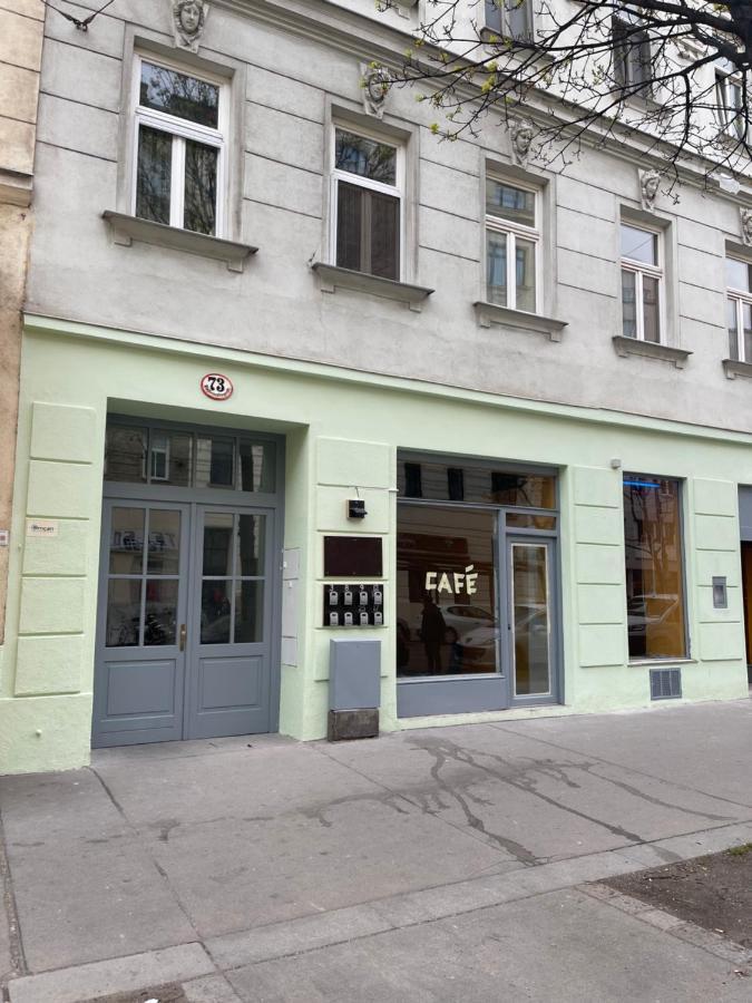 Dachterrasse Fuer 4 Personen Viena